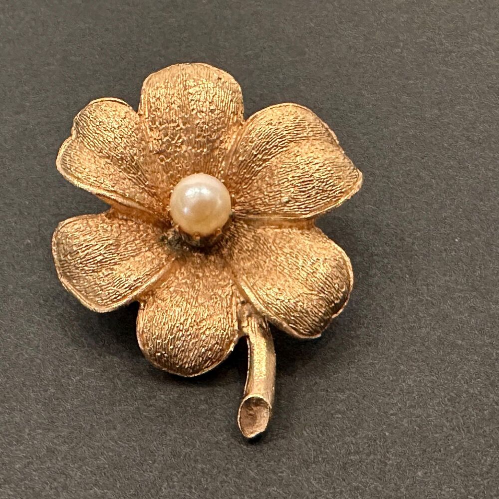 Vtg Sarah Coventry Gold Tone Flower Faux Pearl Center Dual Pendant Brooch Option